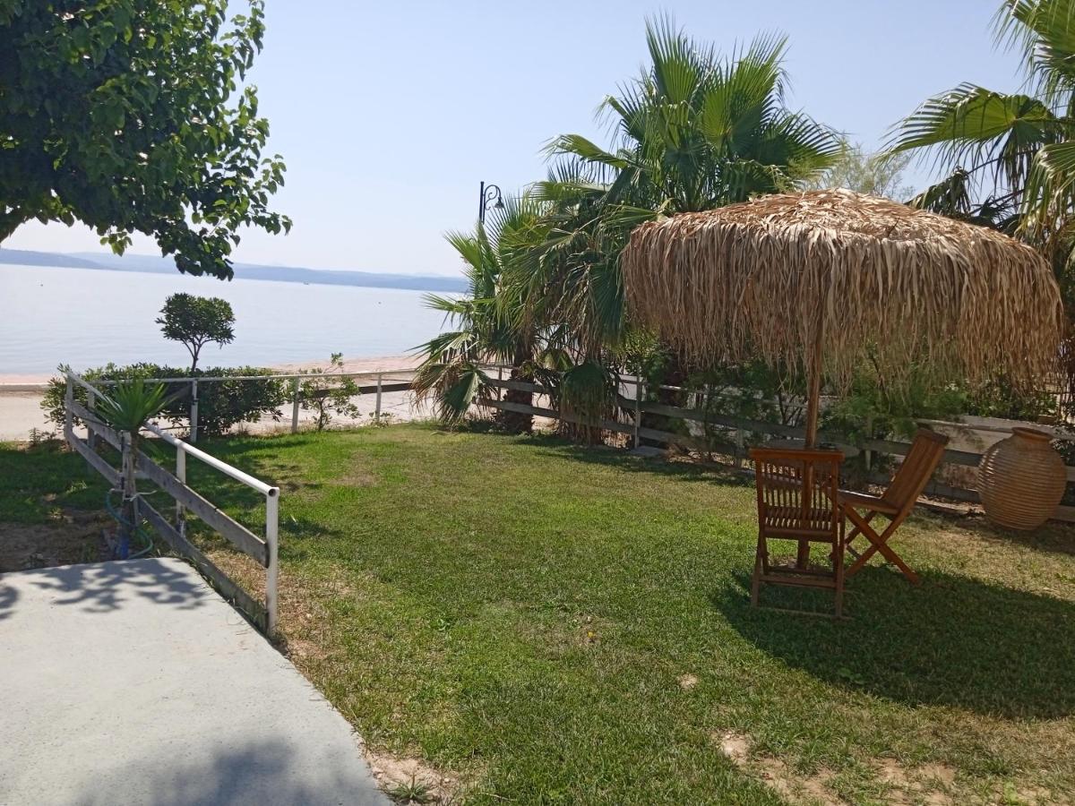 Evoikos Beach & Resort Livanátai Eksteriør billede