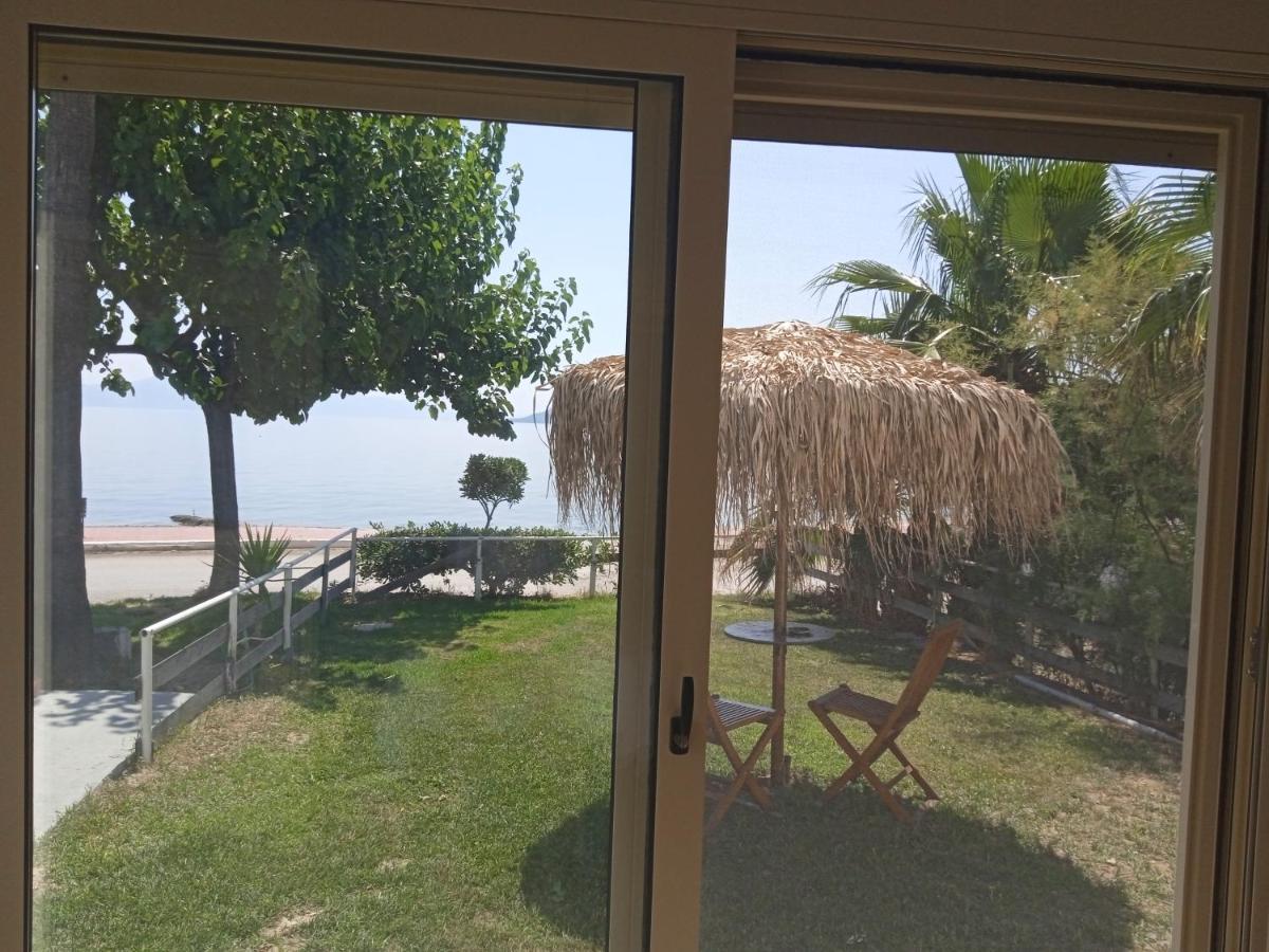 Evoikos Beach & Resort Livanátai Eksteriør billede
