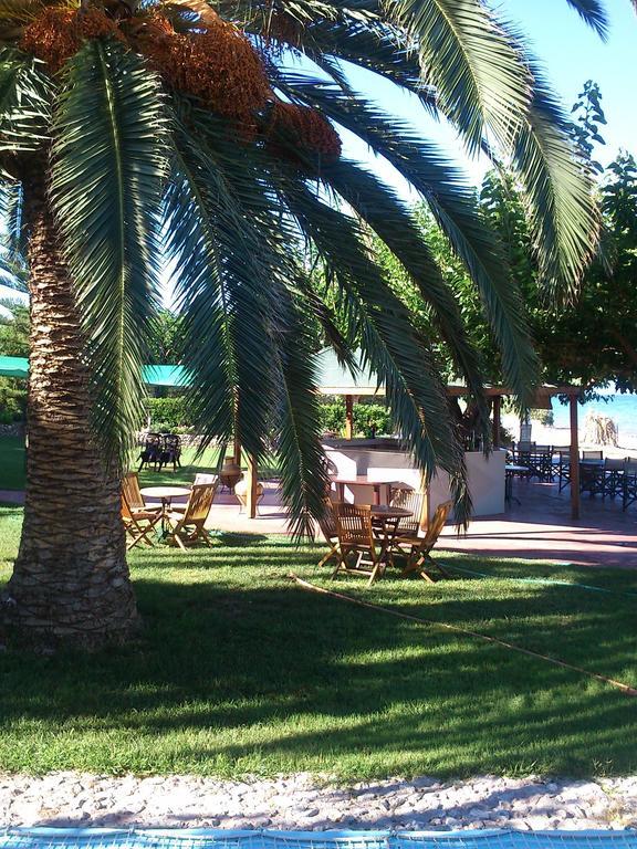 Evoikos Beach & Resort Livanátai Eksteriør billede
