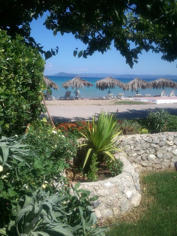 Evoikos Beach & Resort Livanátai Eksteriør billede