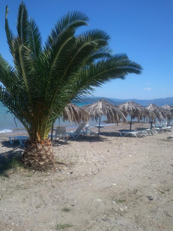 Evoikos Beach & Resort Livanátai Eksteriør billede
